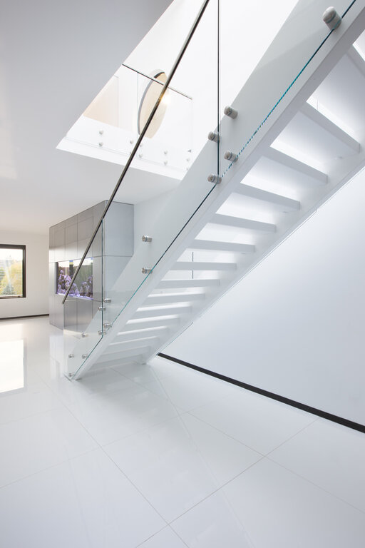 Future – Transparent designer glass balustrades for modern architecture